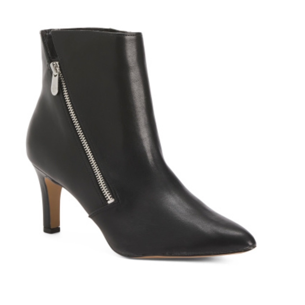 Black boot